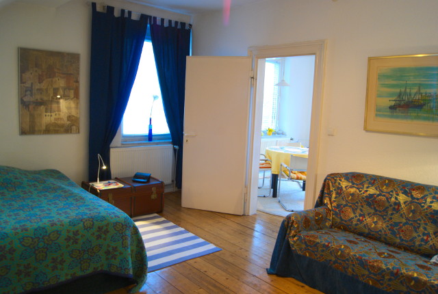 Schlafzimmer 1