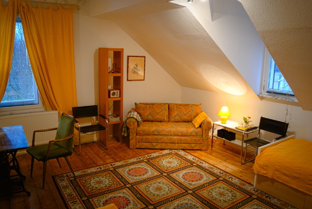 Schlafzimmer 2